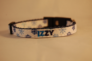 Preview: Katzenhalsband SCHNEEFLOCKE mit Bestickung