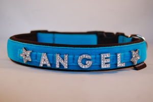 Halsband FLAUSCHI mit Strassbuchstaben