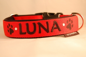 Halsband mit Bestickung und Swarovski-Steinen